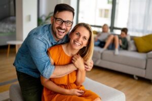 couple happy to sell structured settlement lump sum
